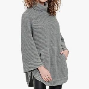 UGG Raelyn Poncho Sweater in Black